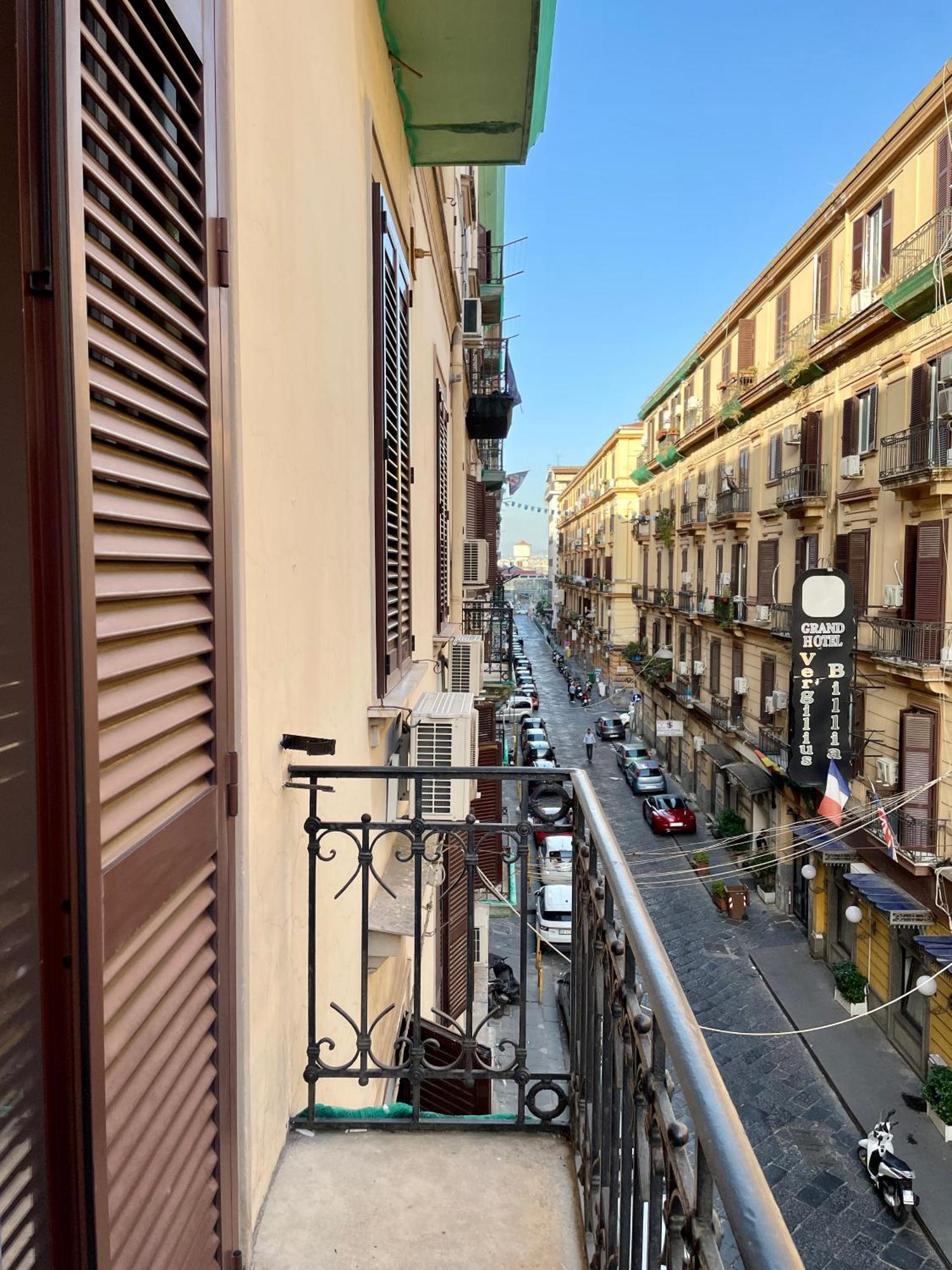 Napoli Centrale Suite Eksteriør billede